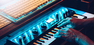 Técnico(a) de Produção e Tecnologias da Música